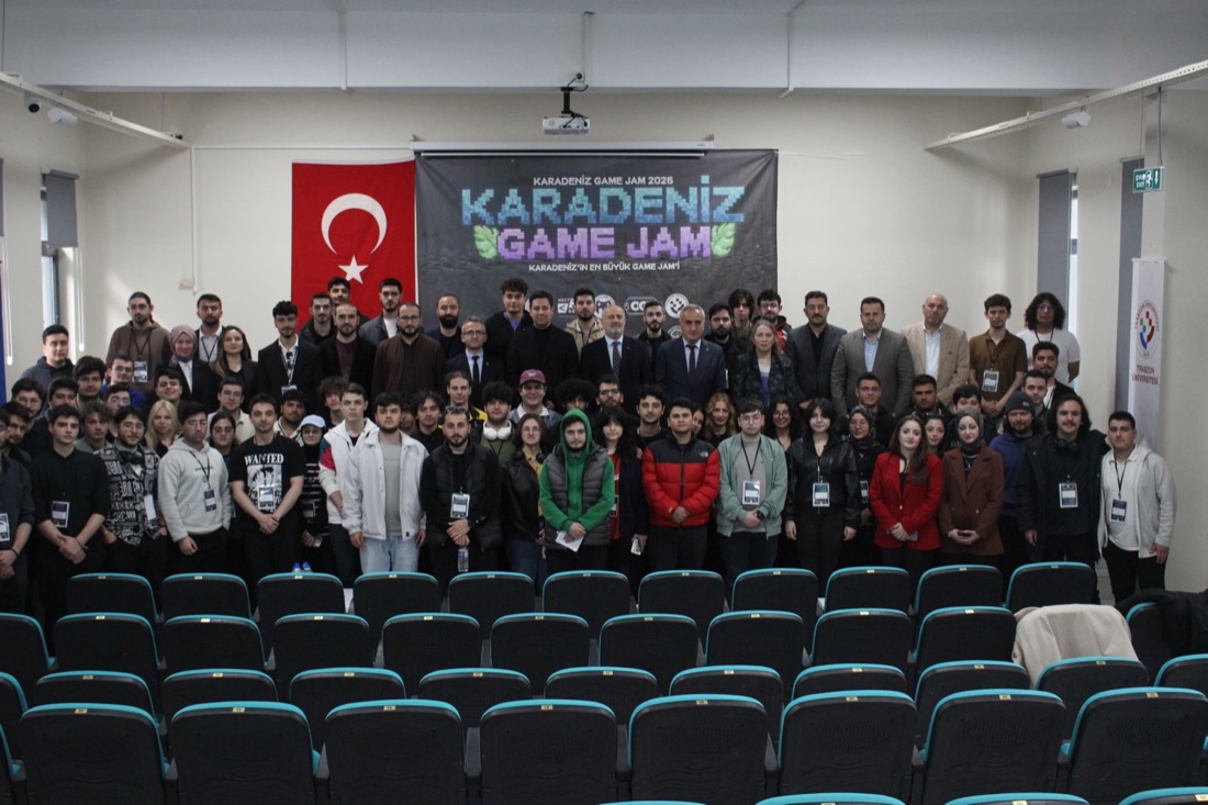 Karadeniz Game Jam katılımcıları toplu fotoğraf